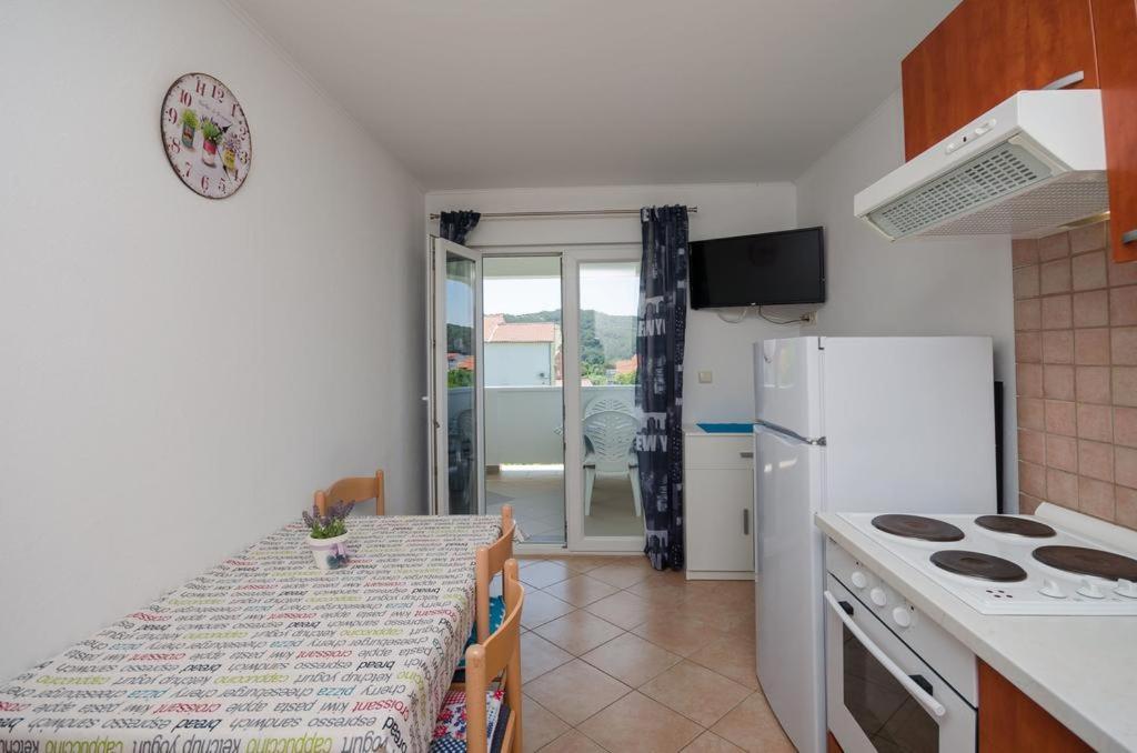 Holiday S&M Lopar Εξωτερικό φωτογραφία