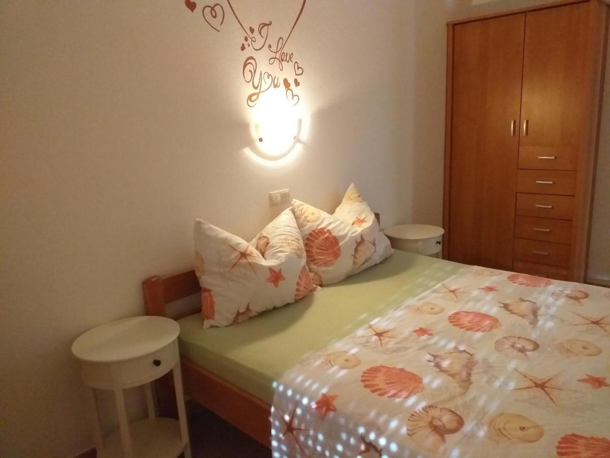 Holiday S&M Lopar Εξωτερικό φωτογραφία