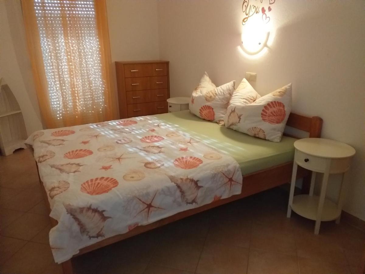Holiday S&M Lopar Εξωτερικό φωτογραφία