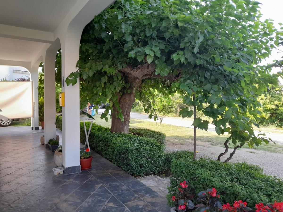 Holiday S&M Lopar Εξωτερικό φωτογραφία